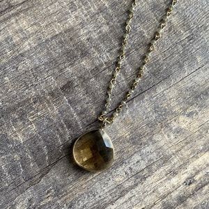 Express long necklace